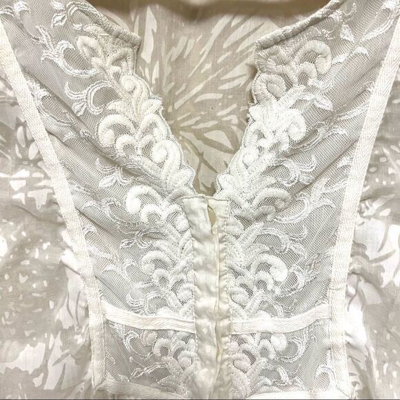 Coldwater creek lace top.  Size Sm - Picture 3 of 7